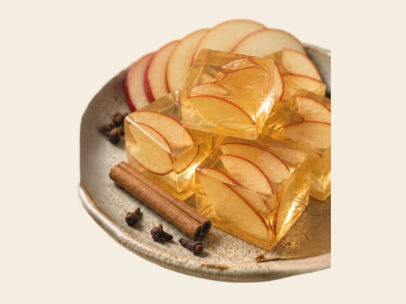 Gelatina de Maçã com Canela e Cravo (Estilo Aomori)